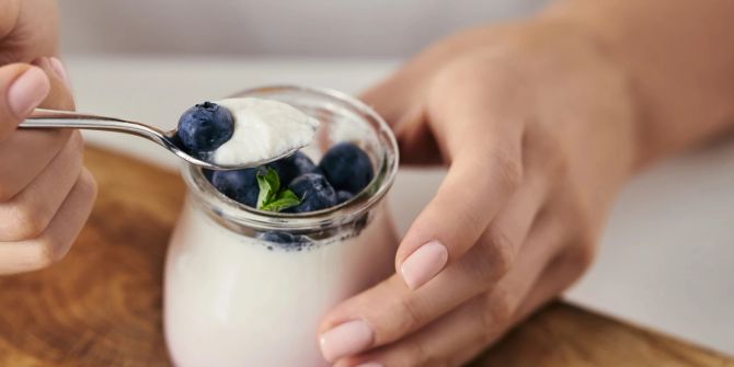 Joghurt mit Beeren