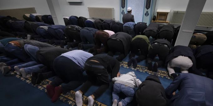 Bundesrat Beat Jans sorgt mit seiner Aussage zum Islam für eine Kontroverse (Symbolbild). Islam Beat Jans