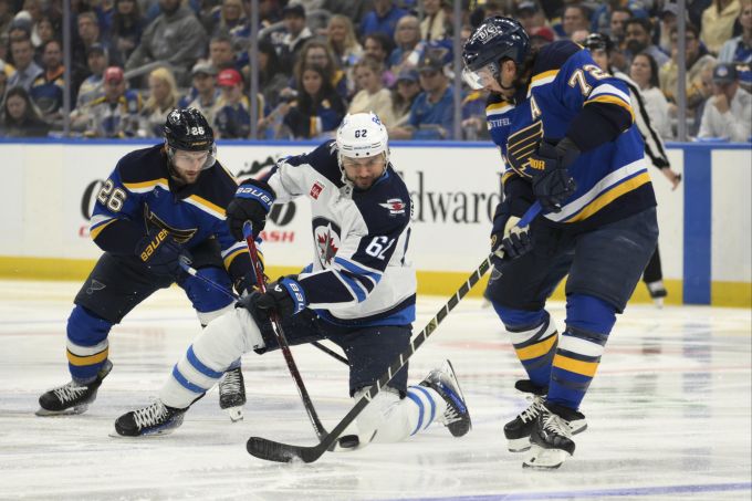 Nino Niederreiter und die Winnipeg Jets kämpfen in der NHL ums Weiterkommen. NHL