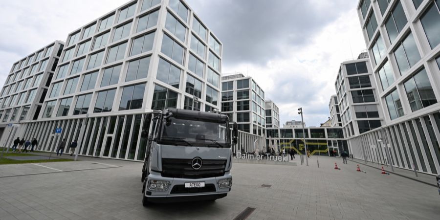 Daimler Truck Toyota