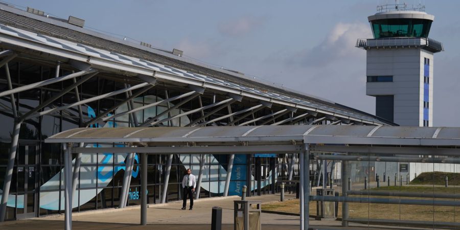 Flugzeugabsturz am Londoner Flughafen Southend