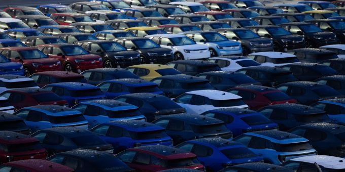 Das Angebot an nigelnagelneuen Ford-Elektroautos ist gross, doch die Nachfrage ist klein. (Archivbild) Ford-Elektroautos
