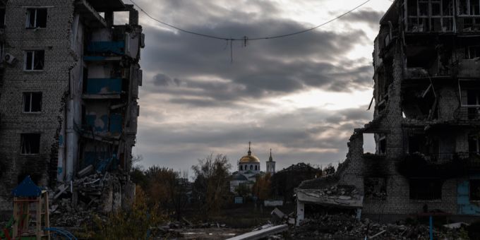 Trotz Gesprächen über eine Waffenruhe greift Russland die Ukraine weiter an. Ukraine Russland