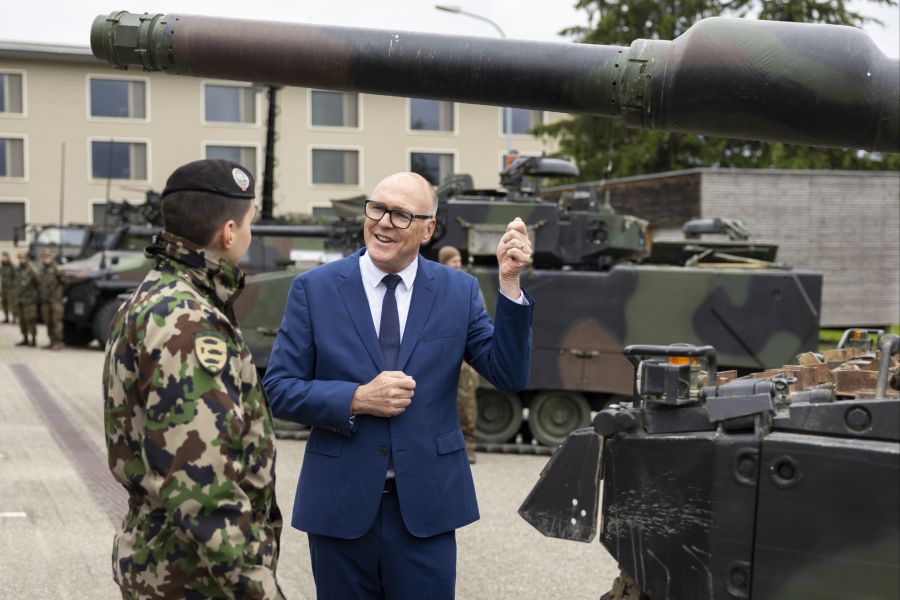 Die Armee soll bis 2032 stärker auf Verteidigung ausgerichtet und strukturell angepasst werden.