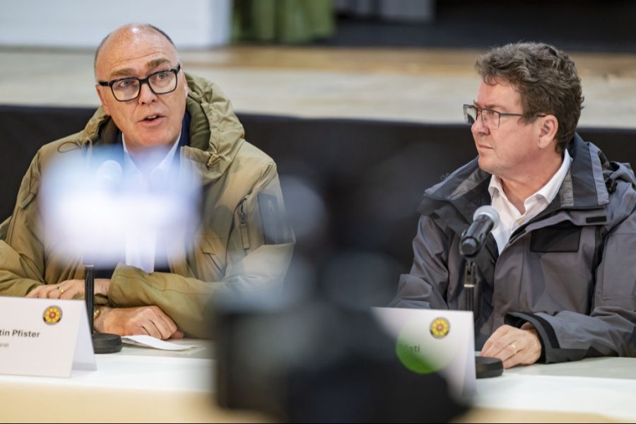 Nach dem Bergsturz reisten auch die Bundesräte Rösti und Pfister ins Lötschental.