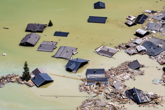 Das Dorf Blatten existiert nicht mehr. BERGRUTSCH, BERGSTURZ, FELSSTURZ, MURGANG, GLETSCHERABBRUCH, SEE, UEBERSCHWEMMUNG, FLUT, HOCHWASSER, LOETSCHENTAL, LAWINE,