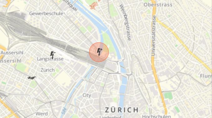 Am Zürcher HB ist ein Blitz eingeschlagen. Blitz im Zürcher HB