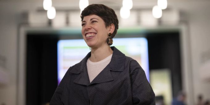 Präsidentin Lisa Mazzone an der Delegiertenversammlung der Grüne Schweiz. Lisa Mazzone