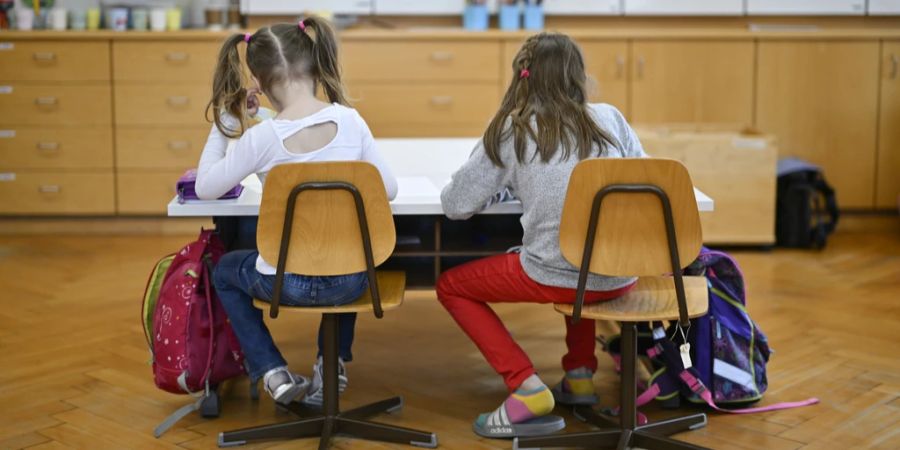 Schule Kinder russland