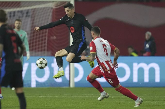 Robert Lewandowski gelingt in der Champions League gegen Roter Stern Belgrad ein Doppelpack. Robert Lewandowski