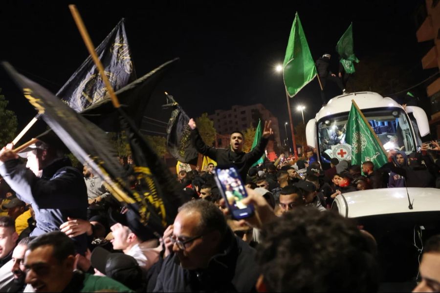 Der Hamas-Chef will mit ihnen weitere palästinensische Häftlinge befreien.