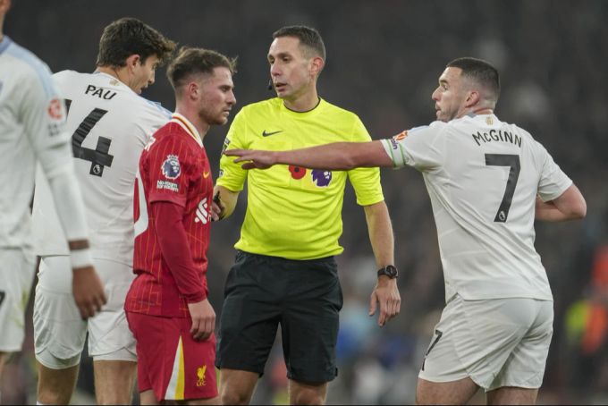 David Coote Skandal: Das aufgetauchte Video sorgt für die Suspendierung des Premier-League-Schiedsrichters. (Archivbild) David Coote