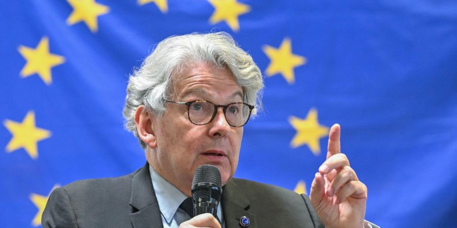 EU-Kommissar Thierry Breton ist besorgt über die Krise der Automobilindustrie