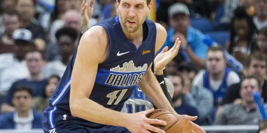 Dirk Nowitzki erzielte 15 Punkte für die Dallas Mavericks. Foto: Willie J. Allen Jr./AP