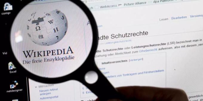 Die deutschsprachige Wikipedia-Page wird etwa 30 Millionen Mal am Tag aufgerufen. Wikipedia Offline Protest Urheberrechtsreform