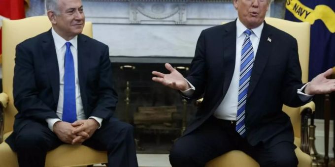Donald Trump (r) und Benjamin Netanjahu bei einem Treffen im Weissen Haus im März 2018. Foto: Evan Vucci/AP trump