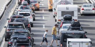 Vor Pfingsten - Längste Staus Freitag- und Samstagnachmittag erwartet Vor Pfingsten - Längste Staus Freitag- und Samstagnachmittag erwartet