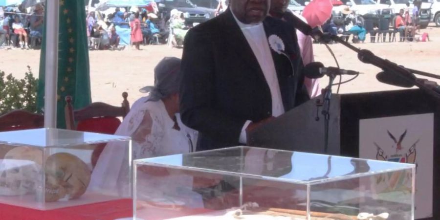 Namibias Staatschef Hage Geingob bei der Übergabe der zu Kolonialzeiten geraubten Kulturgüter. Foto: Frank Steffen/Allgemeine Zeitung Namibia