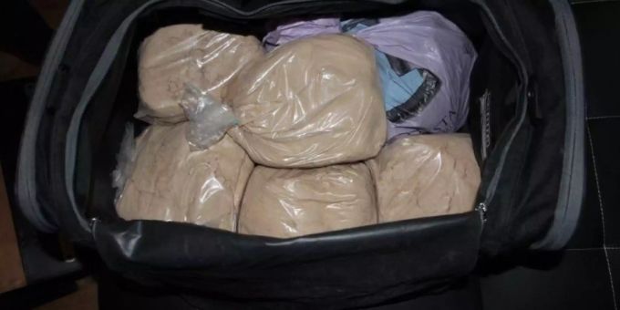 Freiburg - Freiburger Kantonspolizei sprengt albanischen Drogenhändlerring