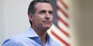 Gouverneur - Trump wirft Newsom Komplizenschaft mit Randalierern vor Gouverneur - Trump wirft Newsom Komplizenschaft mit Randalierern vor