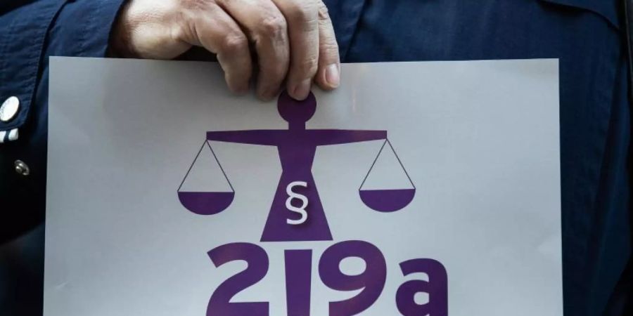 Der Paragraf 219a wurde von Kritikern als «nicht zeitgemäss» betitelt. Foto: Silas Stein