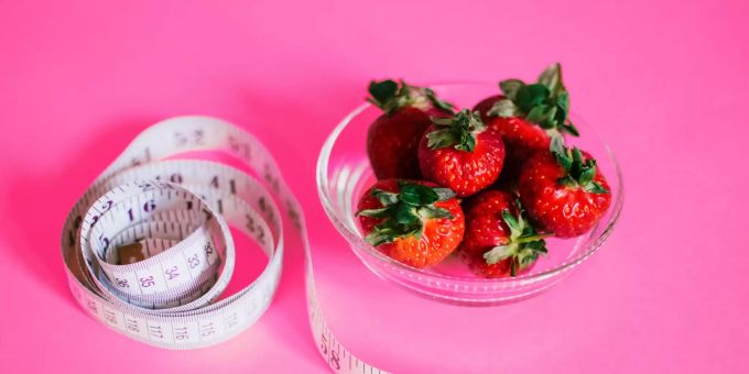 Intermittierendes Fasten: Gut für die Gesundheit und die Linie? Diät abnehmen