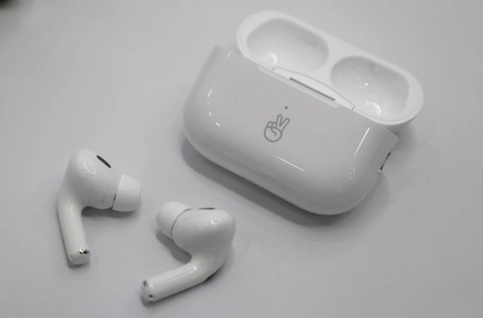 In-Ear-Kopfhörer sollten regelmässig gereinigt werden. In-Ear-Kopfhörer