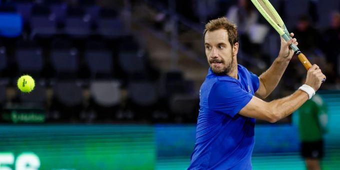 Setzte sich mit 6:3, 6:3 gegen den Belgier Michael Geerts durch: Richard Gasquet. richard gasquet davis cup