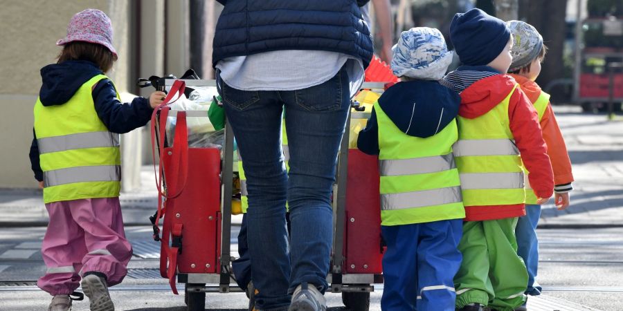 Bundesweit gibt es rund 59.300 Kindertageseinrichtungen, 1,4 Prozent mehr als zum gleichen Zeitpunkt des Vorjahres.