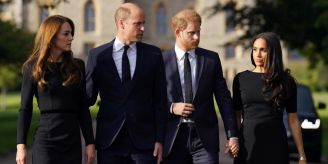 «Ausblenden» - Hier wirft Kate Schwägerin Meghan eisige Blicke zu «Ausblenden» - Hier wirft Kate Schwägerin Meghan eisige Blicke zu