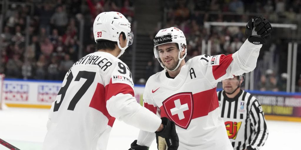 File:Nino Niederreiter - Switzerland vs. Canada, 29th April 2012-2