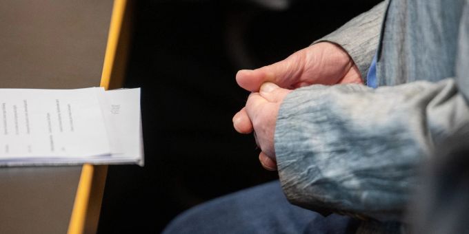 Augsburg - Patienten mit Hepatitis C infiziert - Arzt entschuldigt sich