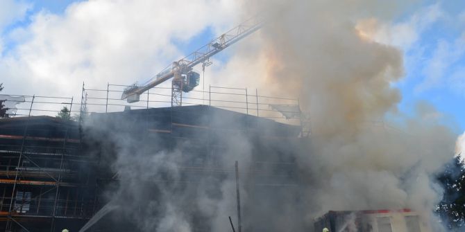 Brand auf Baustelle