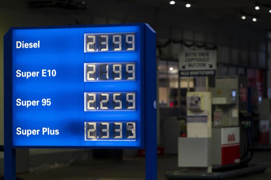 Nach Ende des Tankstellen-Rabatts in Deutschland explodierten die Preise regelrecht.