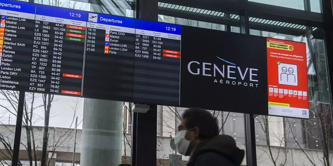 Ab Montag müssen alle Passagiere von Flügen in die Schweiz vorgängig beim Checkin einen negativen Corona-Test vorweisen. (Archivbild) Coronavirus