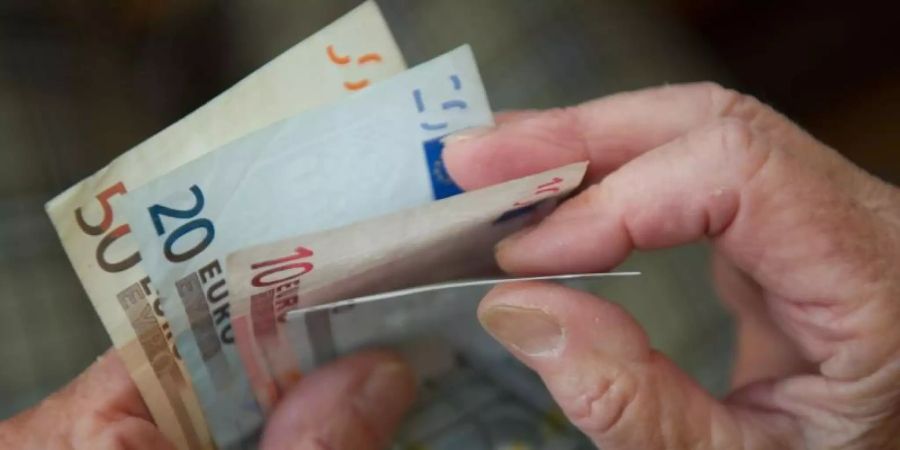 Die grosse Koalition hat den Corona-Zuschuss für Empfänger von Grundsicherung, den Kinderbonus und weitere Hilfen in der Pandemie auf den Weg gebracht. Foto: Marijan Murat/dpa