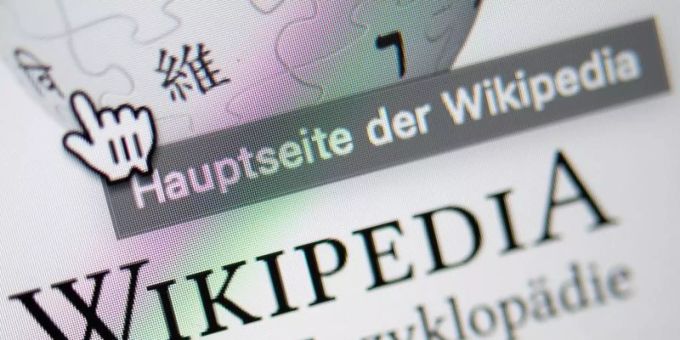Das neue KI-Feature bei Wikipedia sorgt für Aufsehen. ki