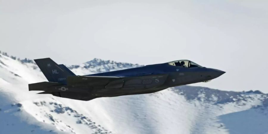 f35