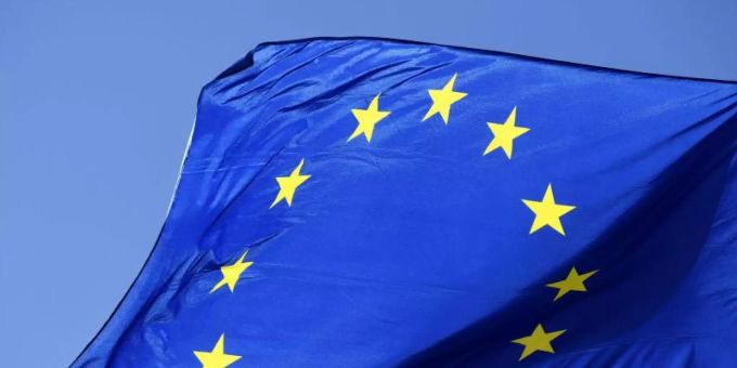Laut der EU-Kommissionspräsidentin Ursula von der Leyen sollen junge Menschen, die weder Ausbildung noch Job gefunden haben, mit dem neuen Austauschprogramm «Alma» Berufserfahrung im Ausland sammeln können. Foto: Vesa Moilanen/Lehtikuva/dpa Laut der EU-Kommissionspräsidentin Ursula von der Leyen sollen junge Menschen, die weder Ausbildung noch Job gefunden haben, mit dem neuen Austauschprogramm «Alma» Berufserfahrung im Ausland sammeln können. Foto: Vesa Moilanen/Lehtikuva/dpa