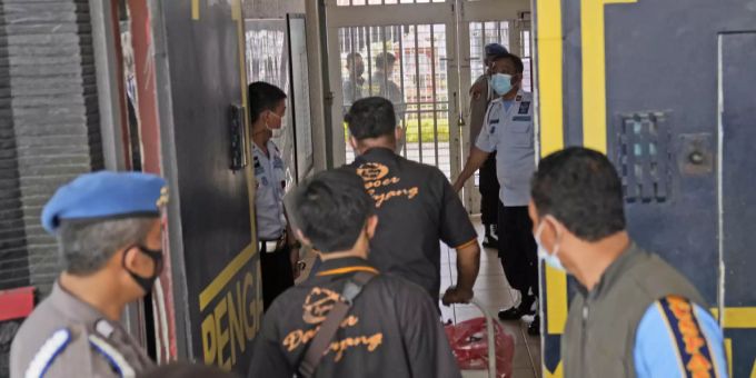 Wachen vor dem Tangerang-Gefängnis. Gefängnis