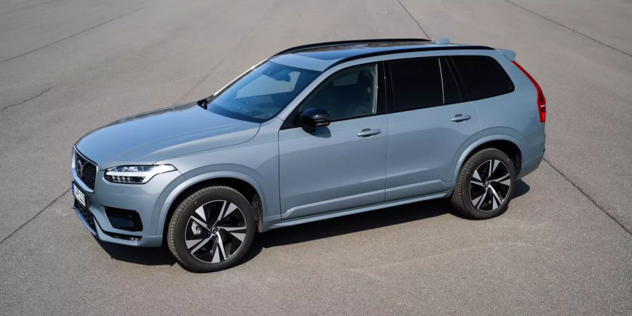 2020 Volvo XC90 B6