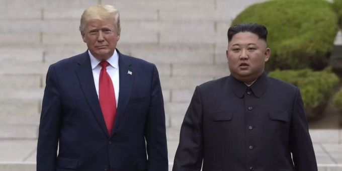 US-Präsident Donald Trump geht nicht von einer schweren Erkrankung des nordkoreanischen Diktators Kim Jong Un aus. (Archivbild) Kim Jong Donald Trump