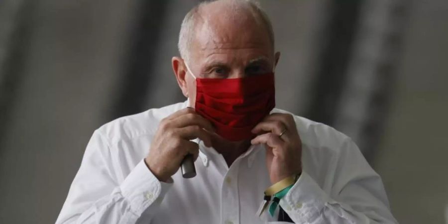 Sorgte mal wieder für Gesprächsstoff: Ex-Bayern-Präsident Uli Hoeness. Foto: Ronald Wittek/epa/Pool/dpa