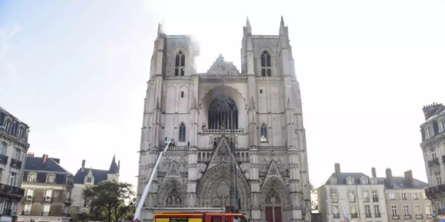 Brand in der Kathedrale von Nantes