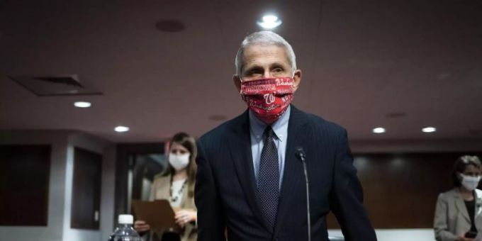 Anthony Fauci vor einem Ausschuss des US-Senats. Coronavirus Impfung