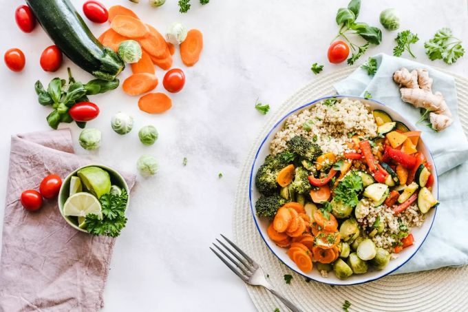 Ein Gemüsesalat. Ein Gemüsesalat