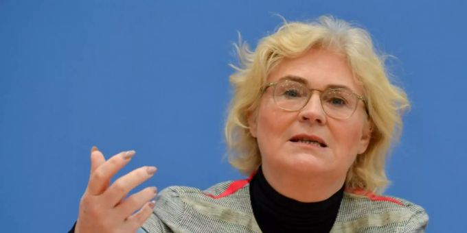Ministerin Lambrecht Ministerin Lambrecht
