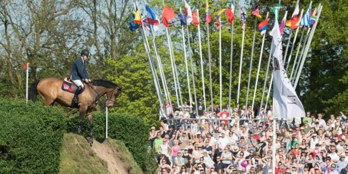 Der Hamburger Spring-Derby feiert 2020 seinen 100. Geburtstag. Foto: picture alliance / dpa Der Hamburger Spring-Derby feiert 2020 seinen 100. Geburtstag. Foto: picture alliance / dpa