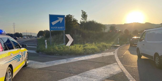 Muhen/A1: In Autobahnausfahrt verunfallt In Autobahnausfahrt verunfallt