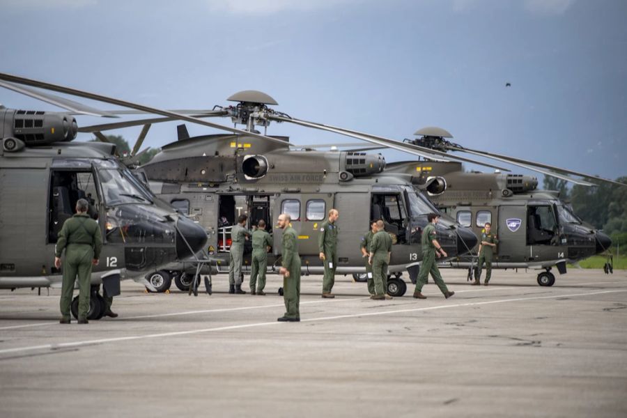 Die Schweizer Armee hilft aus – drei Superpumas sind nach Griechenland geflogen. (Archivbild)